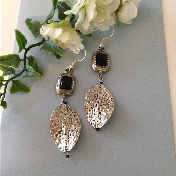 ldmtreasures Jewelry - Onyx Dangle Silver Earrings.  Sophisticated OOAK